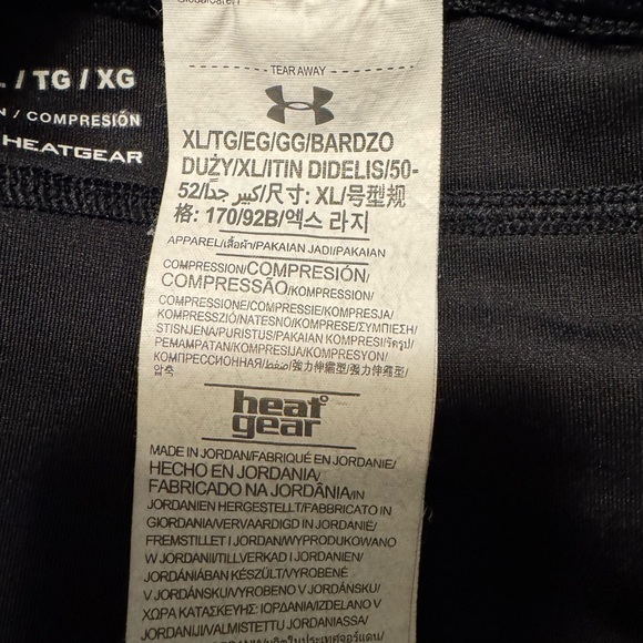 Under Armour Women's HeatGear Armour Print Capri size XL EUC - Picture 7 of 7